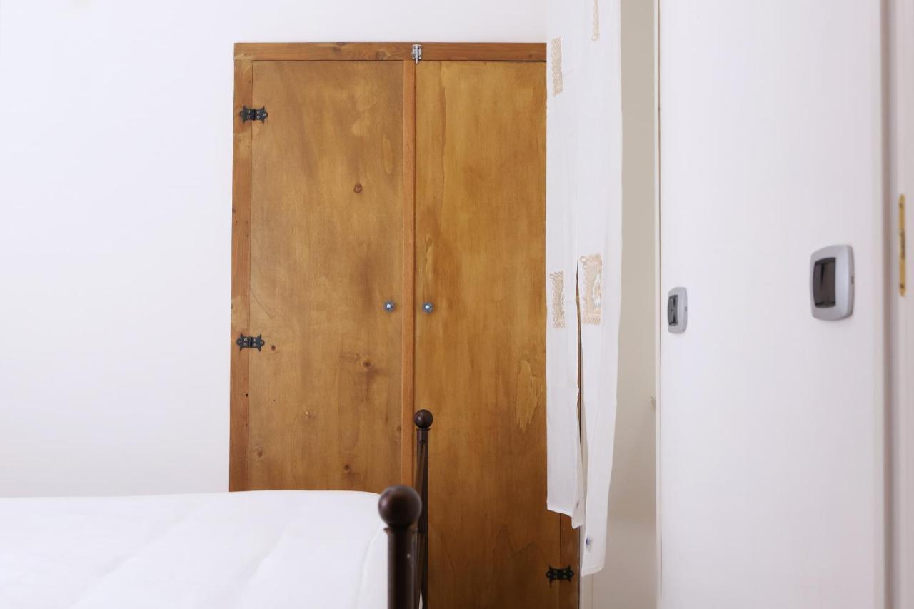 Cozy At Via Dei Tribunali Apartment Naples